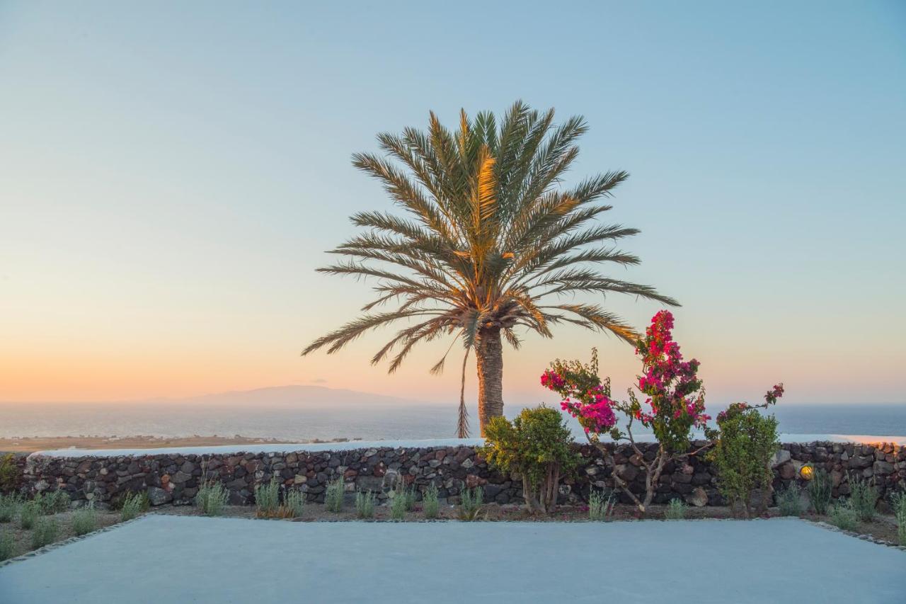 Aqua Serenity Luxury Suites Santorini Foinikia  ภายนอก รูปภาพ